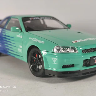 Nissan Skyline Gtr Falken ESCALA 1:24 MARCA JINLIFANG, 