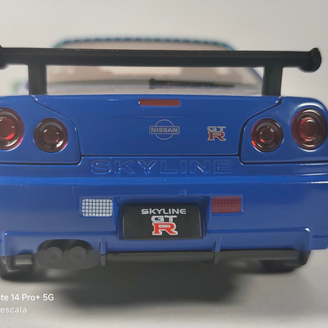Nissan Skyline Gtr Falken ESCALA 1:24 MARCA JINLIFANG,  12