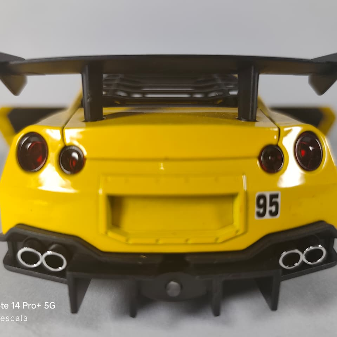 Nissan Skyline Gtr R 35 Escala 1/24 ,Chino  3