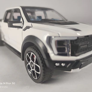 Ford F150 Raptor Blanca Marca China 1-24 luces LED