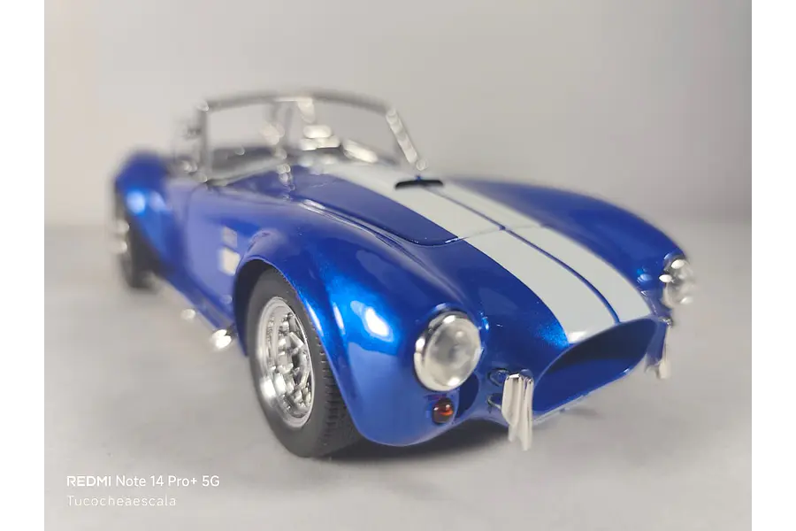 SHELBY COBRA 427S/C azul 1/24 MARCA China