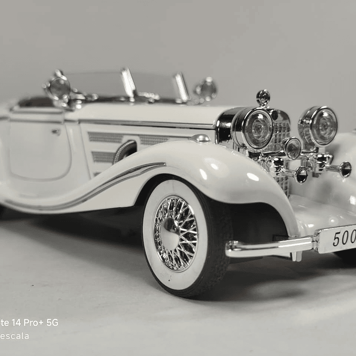 MERCEDES BENZ 500 K ESCALA 1/24 MARCA CHINA LUCES LED 1