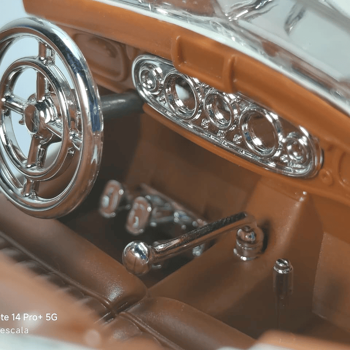 MERCEDES BENZ 500 K ESCALA 1/24 MARCA CHINA LUCES LED 3