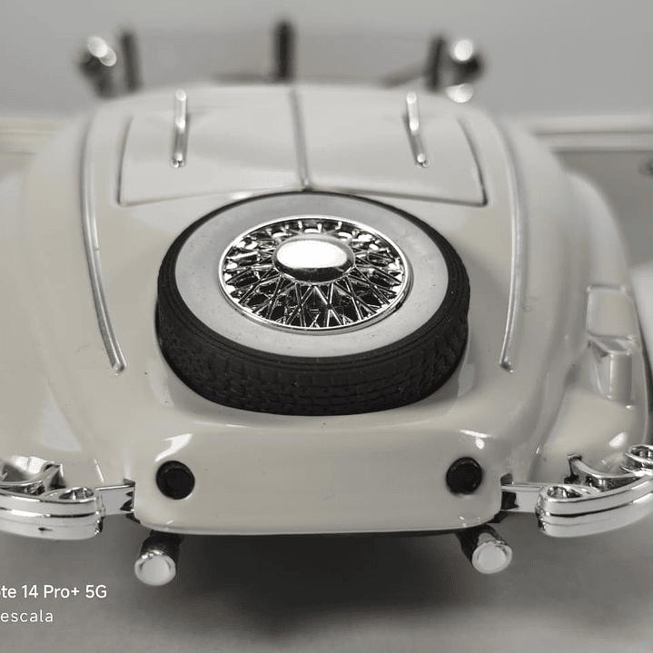 MERCEDES BENZ 500 K ESCALA 1/24 MARCA CHINA LUCES LED 7