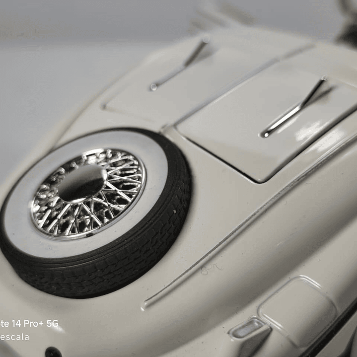 MERCEDES BENZ 500 K ESCALA 1/24 MARCA CHINA LUCES LED 9