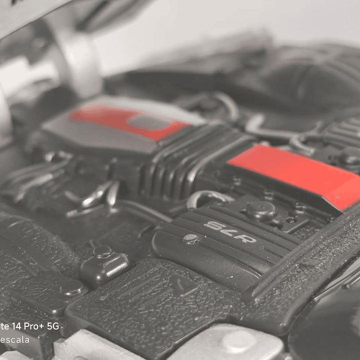 MERCEDES BENZ SLR MCLAREN PLATEADO 1-24 MARCA NEWAO 2