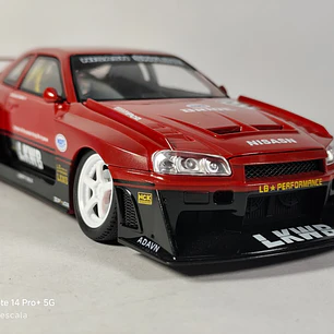 Nissan Skyline Gtr LKWB ESCALA 1:24 MARCA JINLIFANG, ROJO