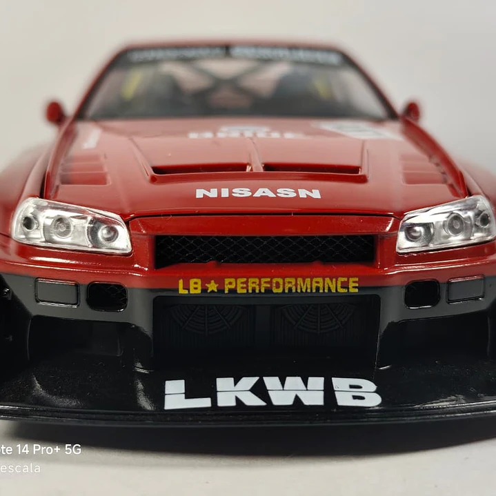 Nissan Skyline Gtr LKWB ESCALA 1:24 MARCA JINLIFANG, ROJO 3