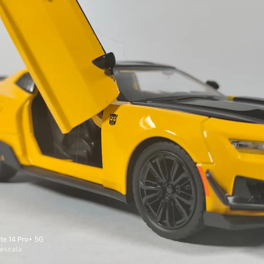 CHEVROLET CAMARO , Escala 1-24, MARCA CHE ZHI  3