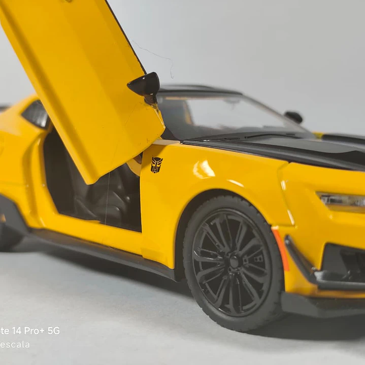 CHEVROLET CAMARO , Escala 1-24, MARCA CHE ZHI  3