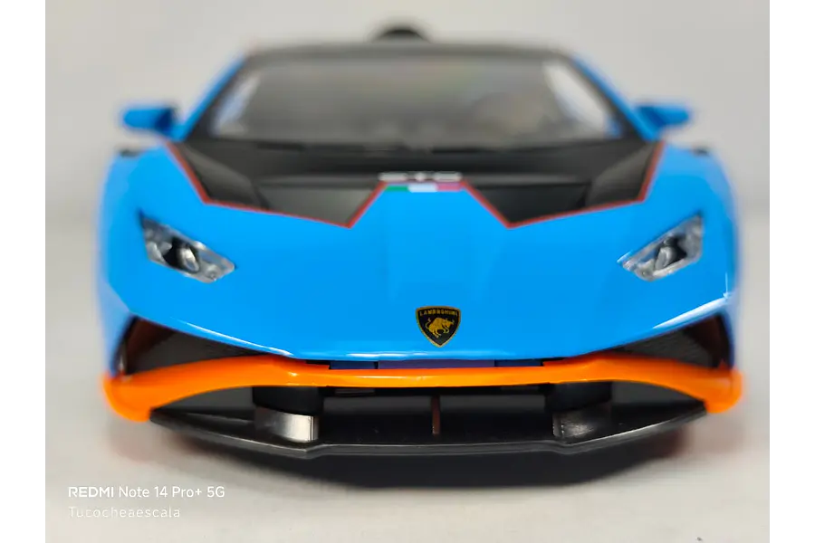 Lamborghini Huracán  AZUL ESCALA 1/24 Marca Jinglifang Luces Led-