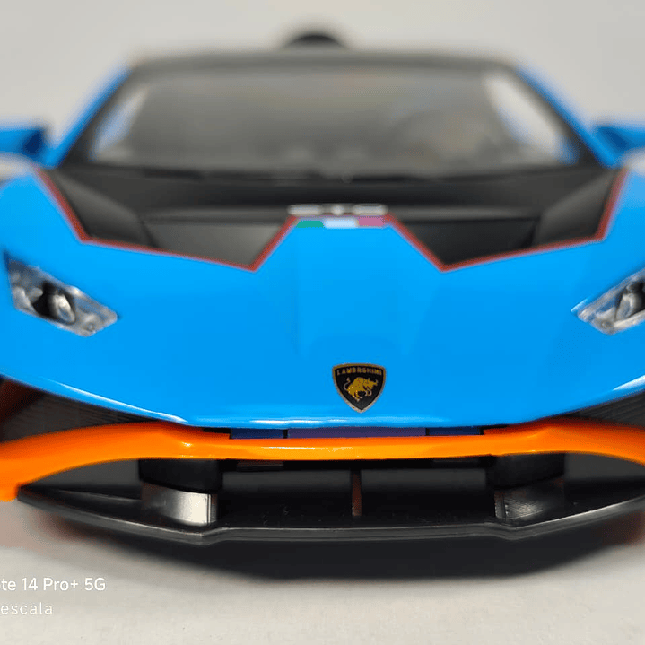 Lamborghini Huracán  AZUL ESCALA 1/24 Marca Jinglifang Luces Led- 1