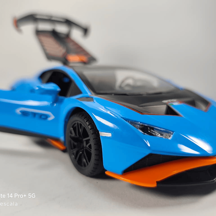 Lamborghini Huracán  AZUL ESCALA 1/24 Marca Jinglifang Luces Led- 2