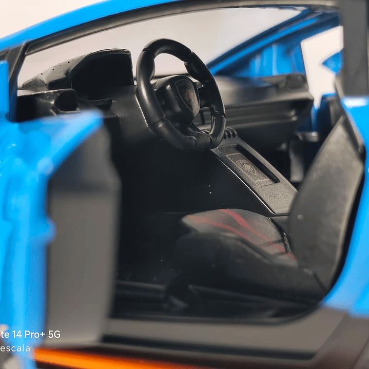 Lamborghini Huracán  AZUL ESCALA 1/24 Marca Jinglifang Luces Led- 8