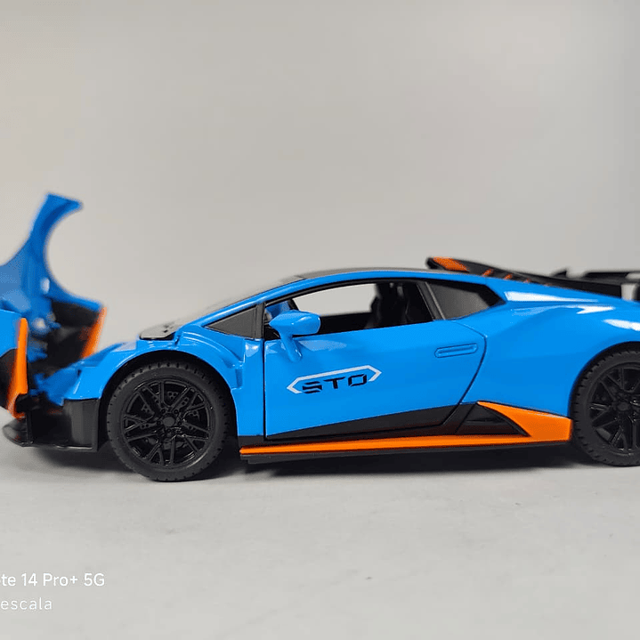 Lamborghini Huracán  AZUL ESCALA 1/24 Marca Jinglifang Luces Led- 12