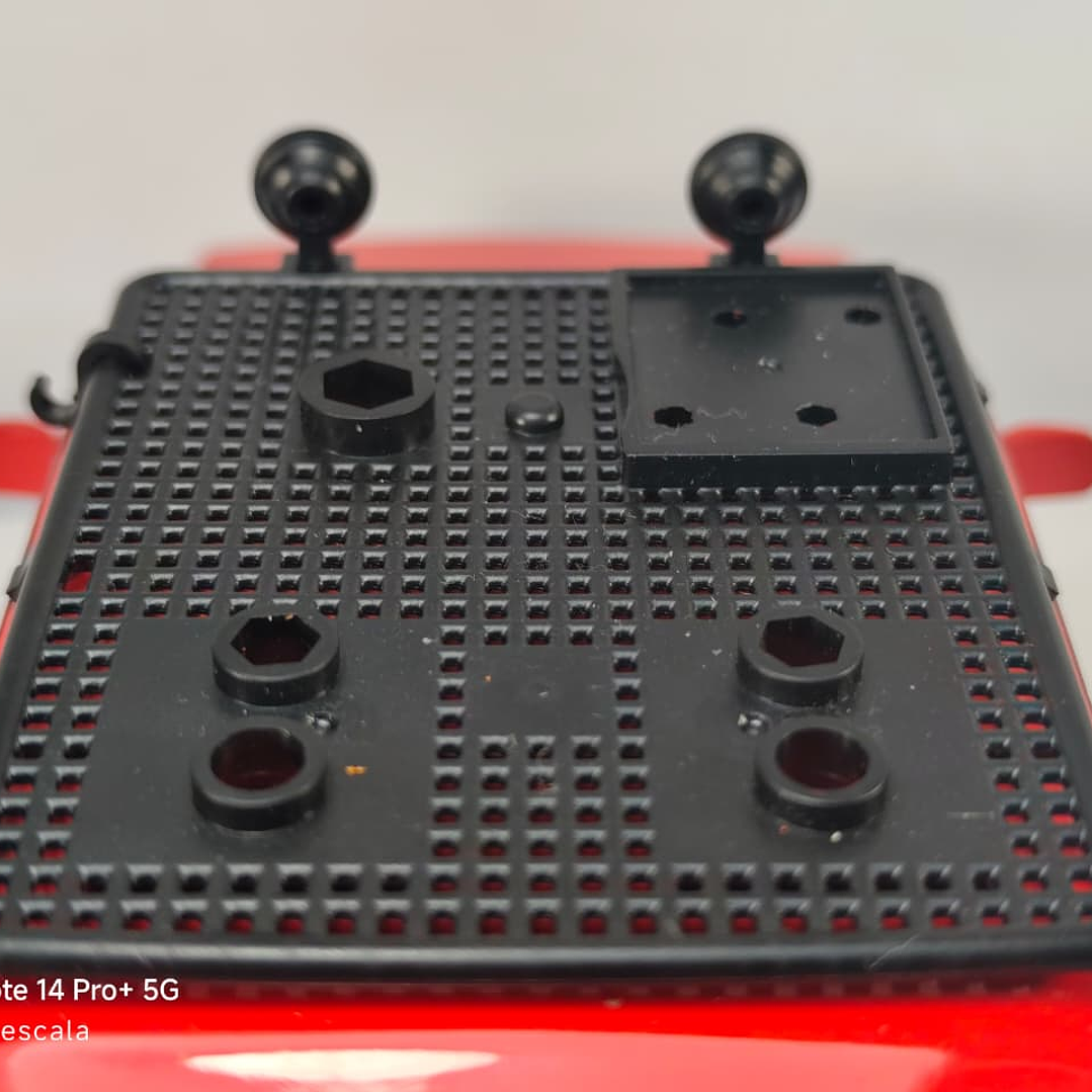 Lada Niva 2121, Escala 1:24 Marca China Luces LED 5