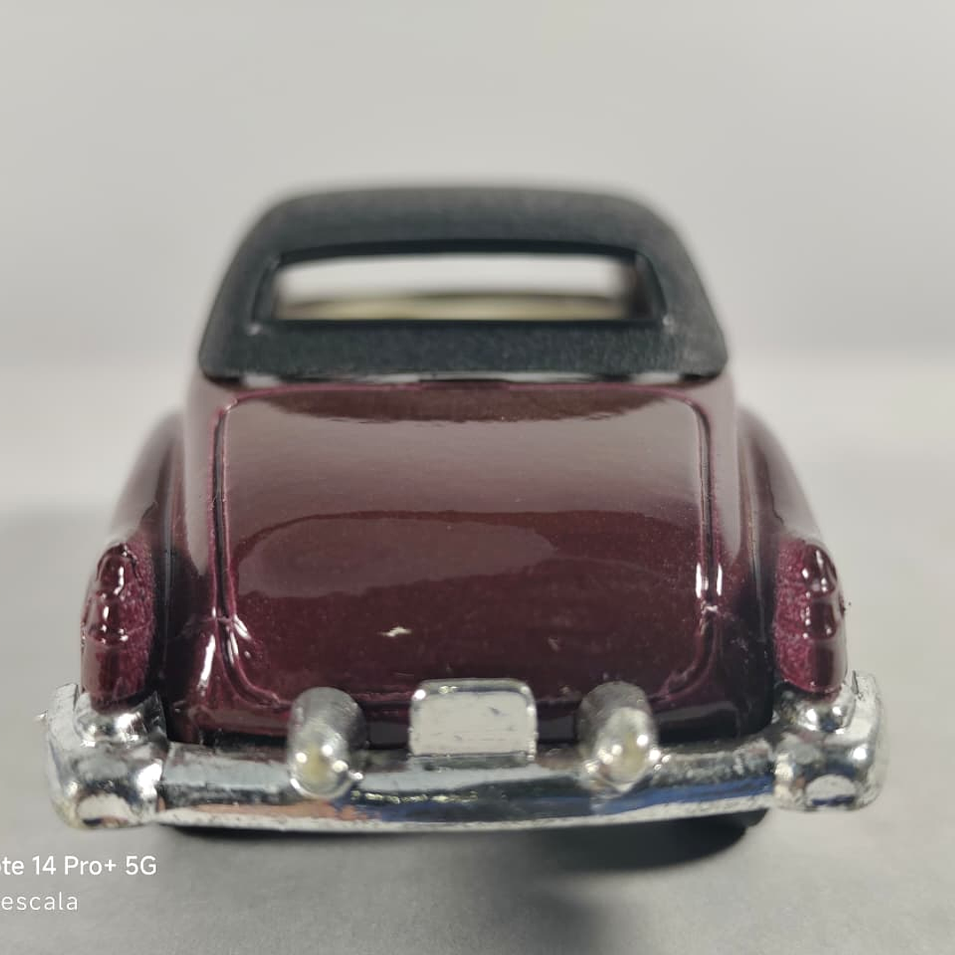 CHEVROLET Belair 1953 capotado ESCALA 1/36 -Welly 2
