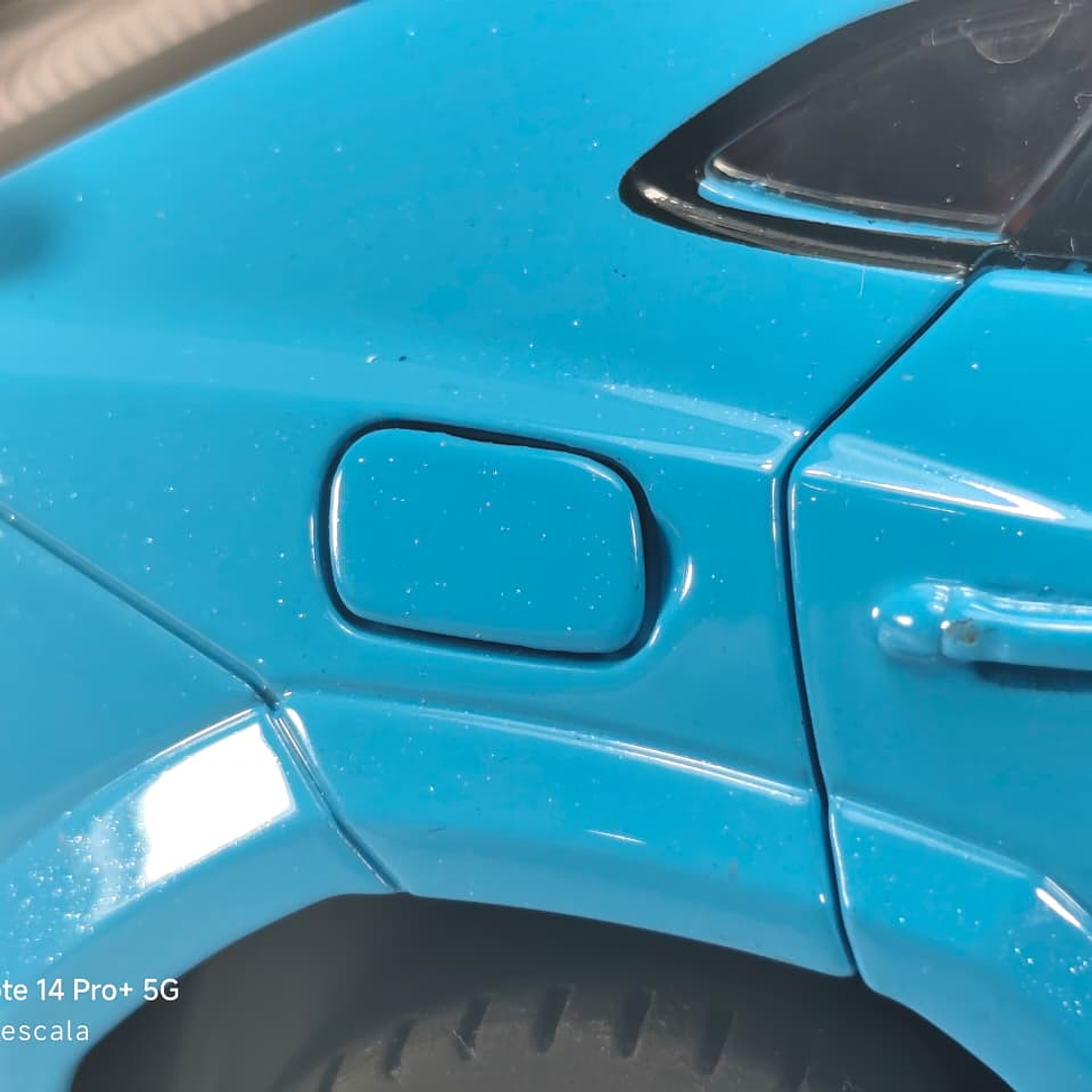 LAMBORGHINI URUS MANSORY AZUL 1/24 MARCA CHINA 10