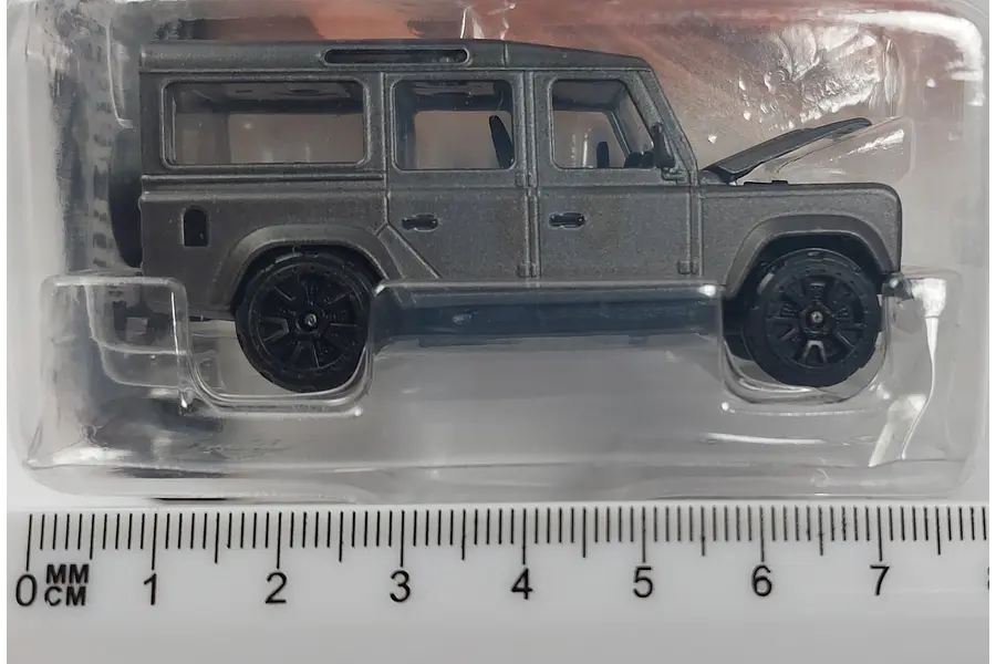 Land Rover Defender 110 Gris Escala 1/64 majorette