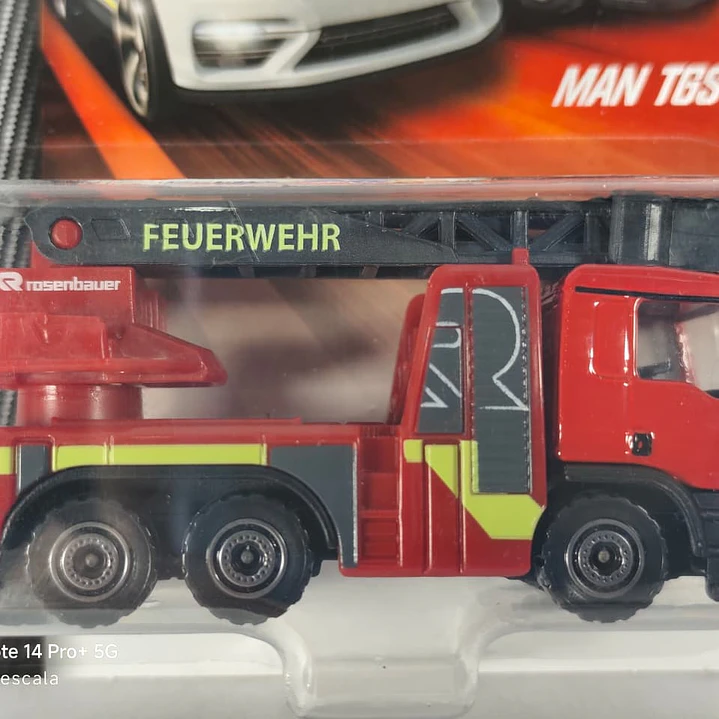 Man TGS Carro De Bomberos A Escala Majorette  2