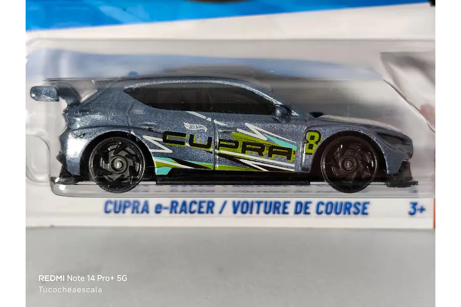 Cupra e Racer Hot Wheels , escala 1/64-