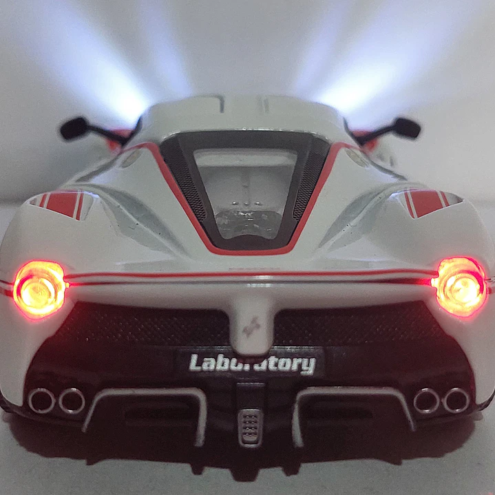 Ferrari 365 GTB4 COMPITIZIONE  Escala 1/64 2