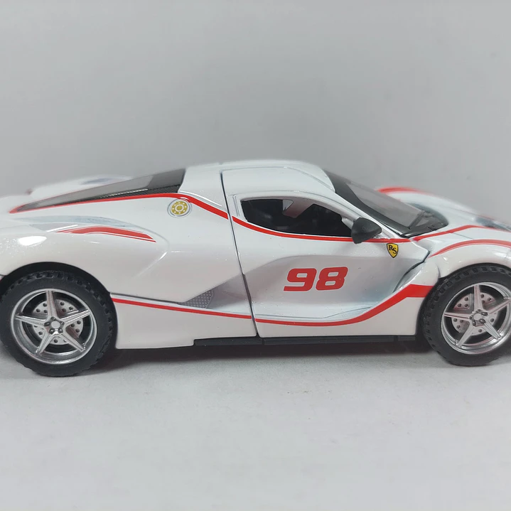Ferrari 365 GTB4 COMPITIZIONE  Escala 1/64 9
