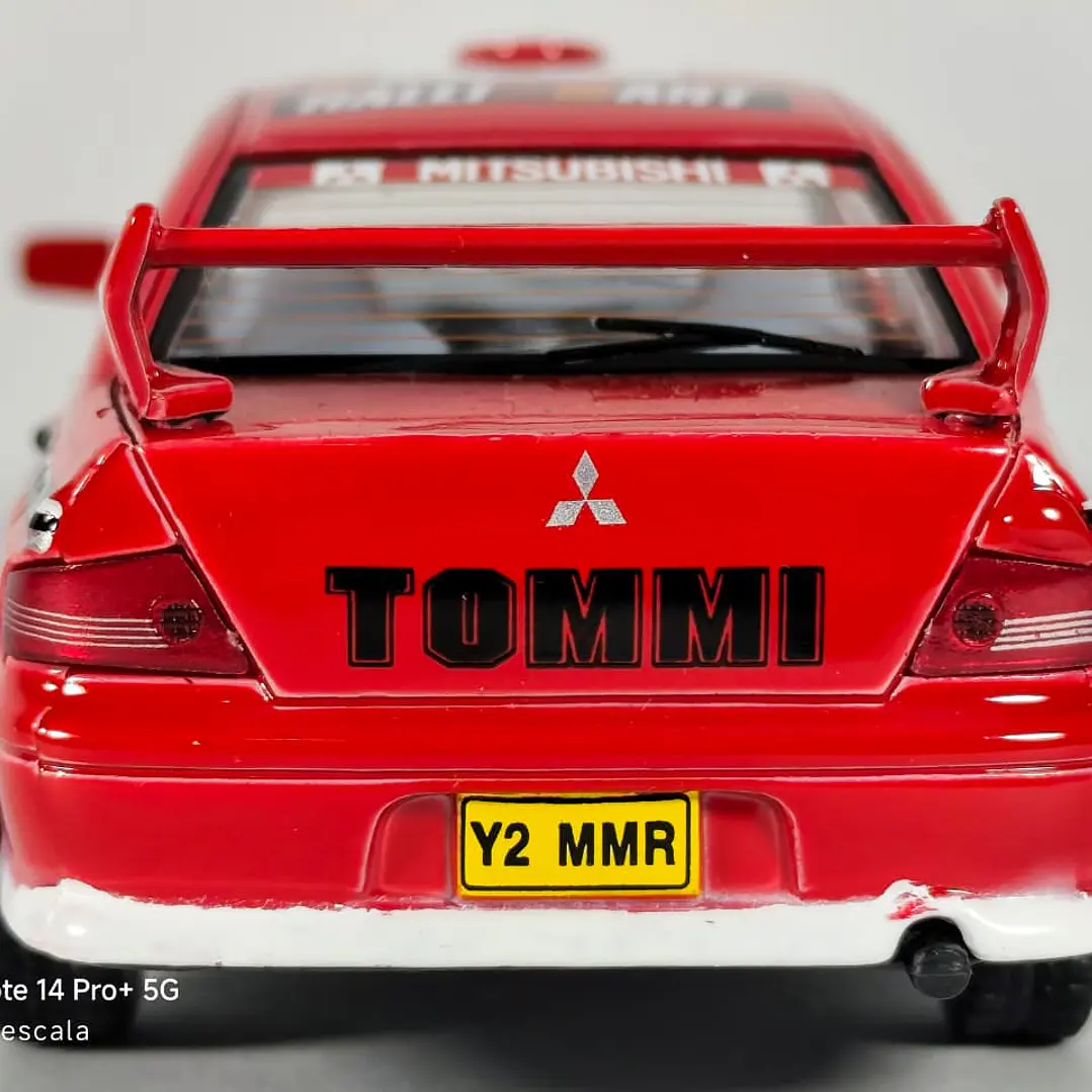 Mitsubishi Lancer Evo Vii Wrc , Escala 1/36 marca Kinsmart 5