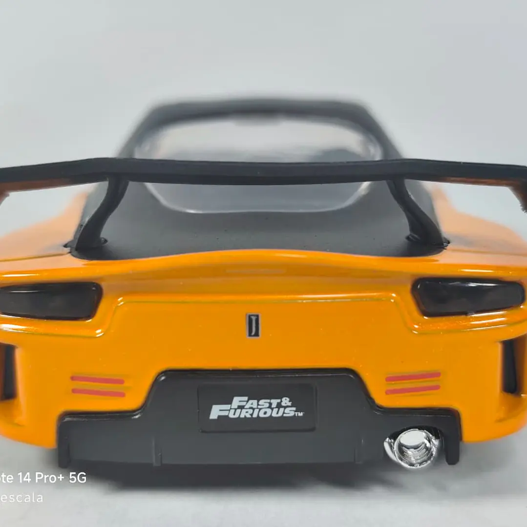 Mazda RX7 de Hans Rapido y Furioso marca jada escala 1/32  3