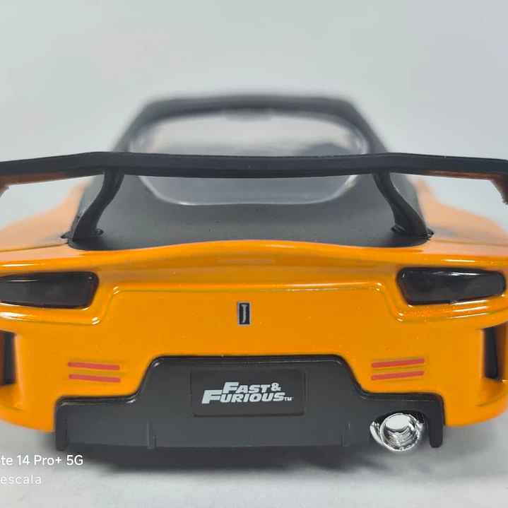 Mazda RX7 de Hans Rapido y Furioso marca jada escala 1/32  3