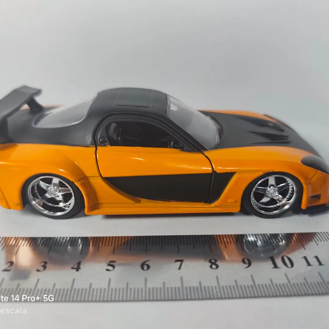 Mazda RX7 de Hans Rapido y Furioso marca jada escala 1/32  5
