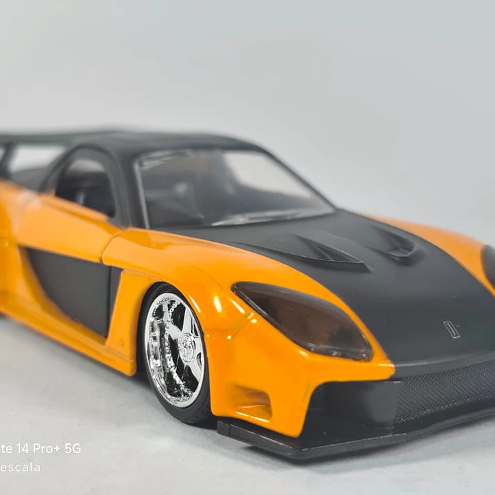 Mazda RX7 de Hans Rapido y Furioso marca jada escala 1/32  1
