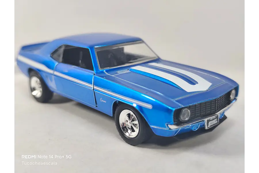 Chevrolet Camaro 1969 marca Jada, Escala 1-32 
