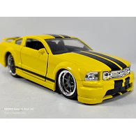 FORD MUSTANG GT 2006 DE F & F Escala 1/32 Marca Jada