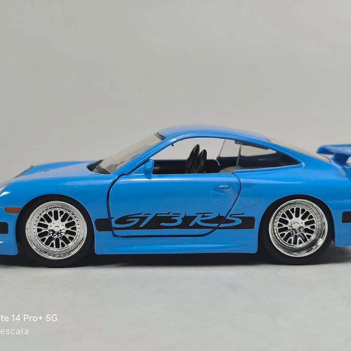 Porsche 911 gt3 rs, marca Jada, Escala 1-32 7