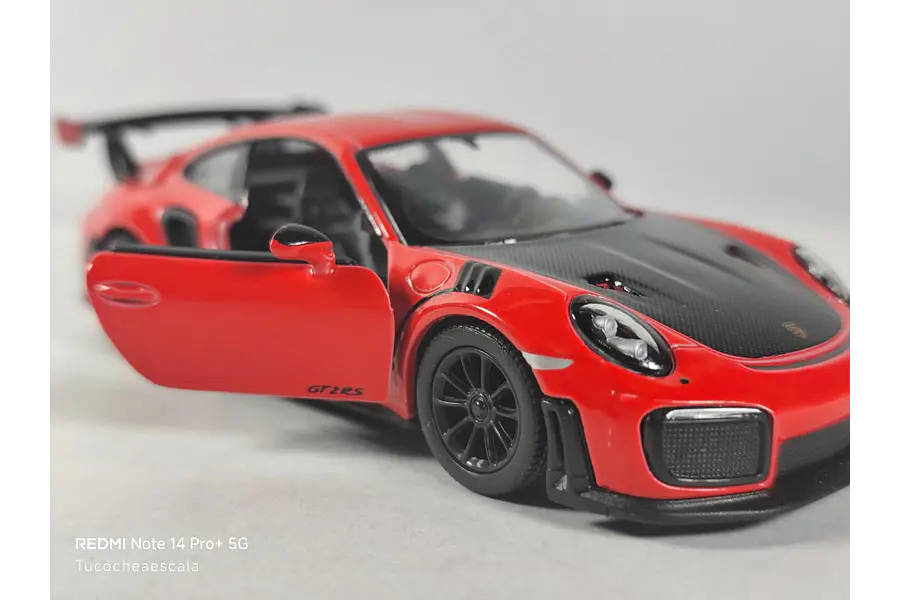 Porsche GT2 RS Rojo Escala 1/36 Marca KINSMART-