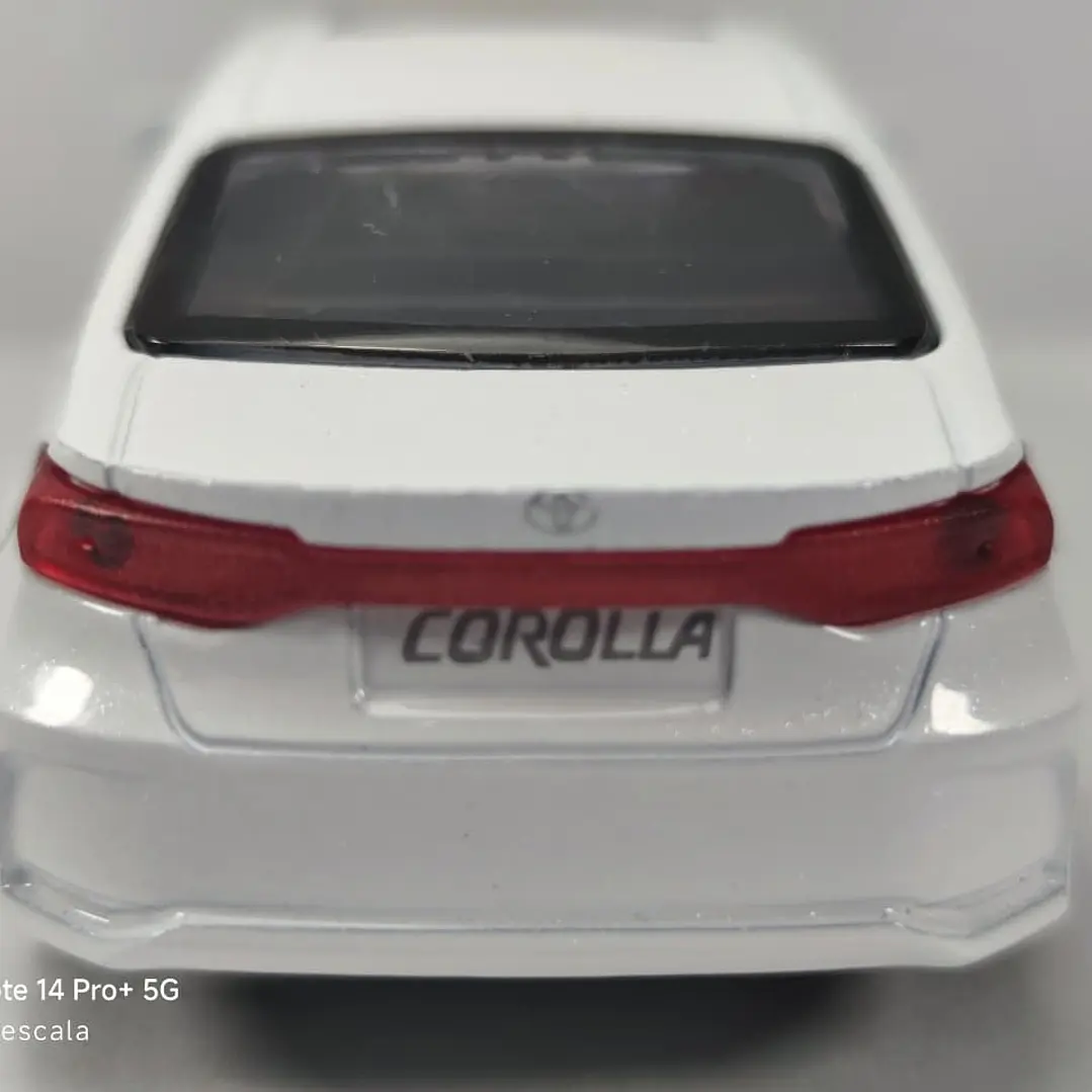 Toyota Corolla Blanco MARCA CHINA 1/36 2