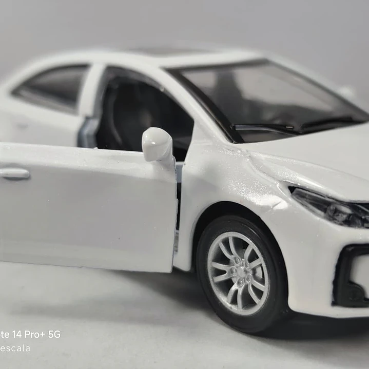 Toyota Corolla Blanco MARCA CHINA 1/36 5