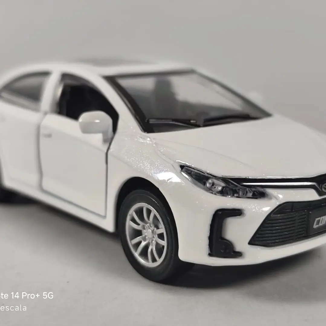 Toyota Corolla Blanco MARCA CHINA 1/36 1