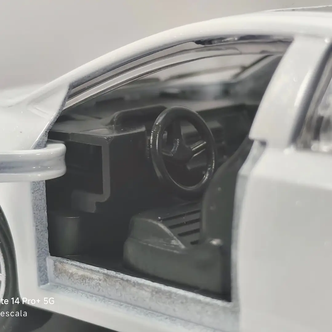 Toyota Corolla Blanco MARCA CHINA 1/36 6