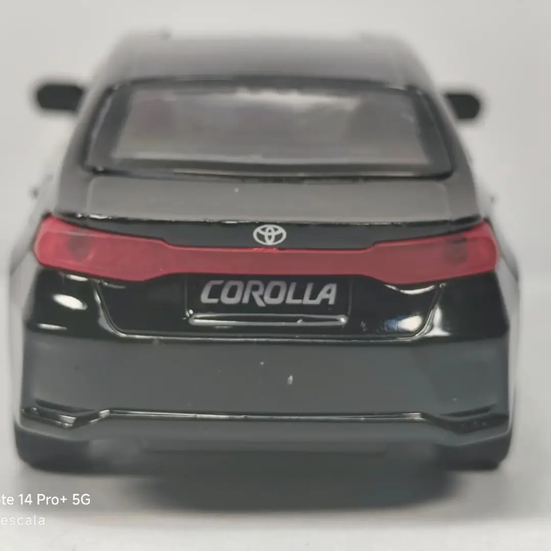 Toyota Corolla Negro MARCA CHINA 1/36 2