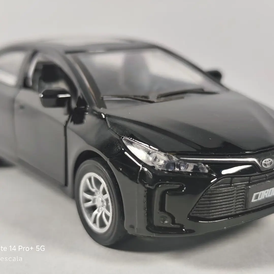 Toyota Corolla Negro MARCA CHINA 1/36 4