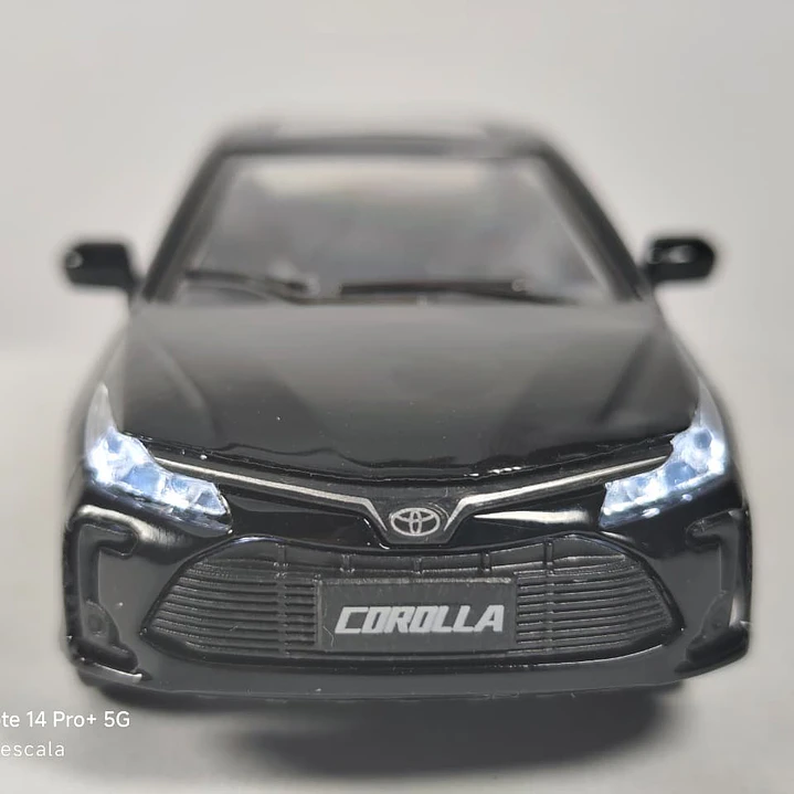 Toyota Corolla Negro MARCA CHINA 1/36 6