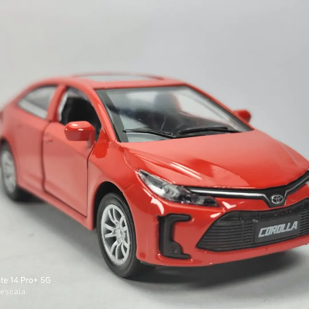 Toyota Corolla Rojo MARCA CHINA 1/36 1
