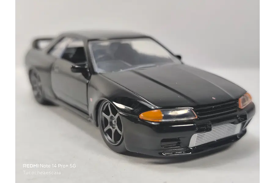 Nissan Skyline Gtr R 32 negro Rapido y furioso marca jada