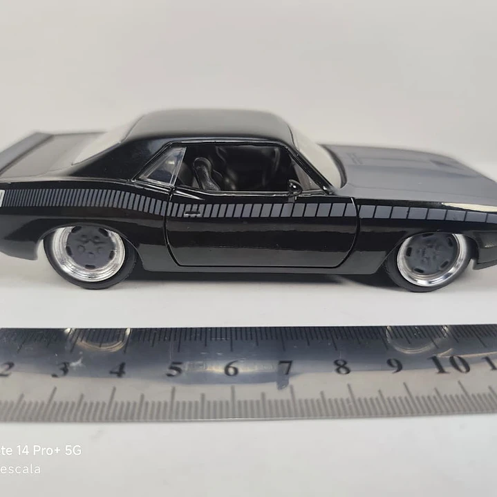 PLYMOUTH BARRACUDA DE LETTY Rapidos y Furiosos 5