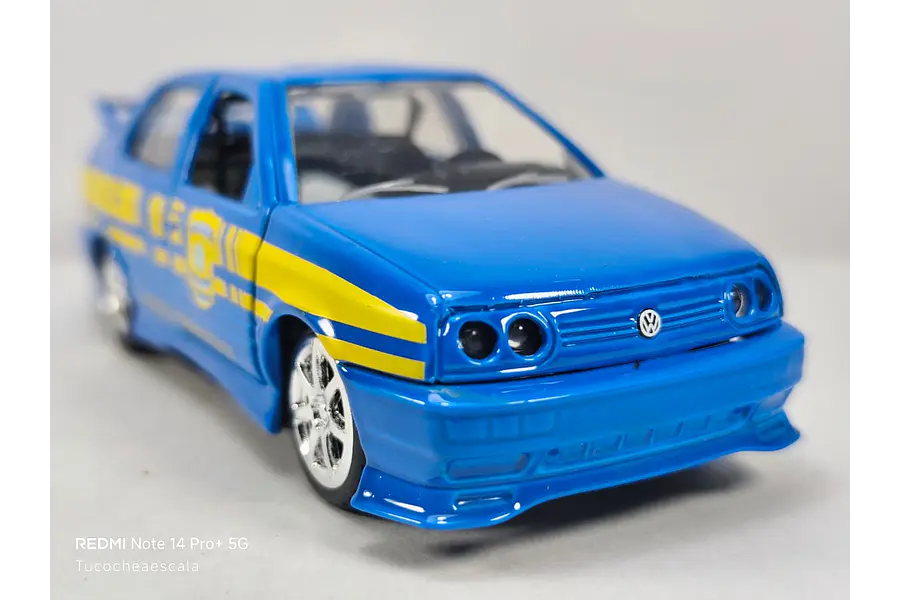 VOLKSWAGEN JETTA de Policia Rápidos Y Furiosos, MARCA JADA ESCALA 1/32