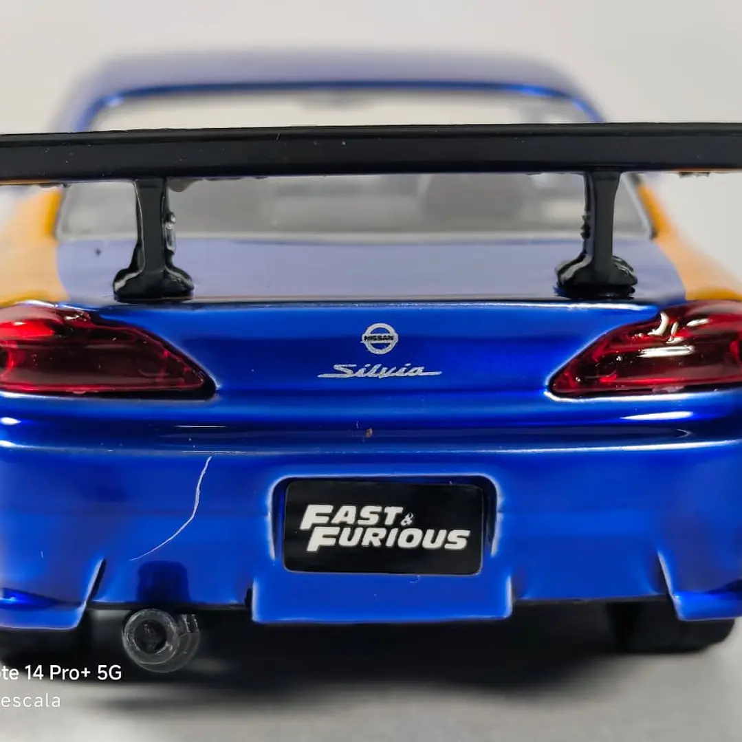 Nissan Silvia S15 2001, marca jada, Escala 1-32 6