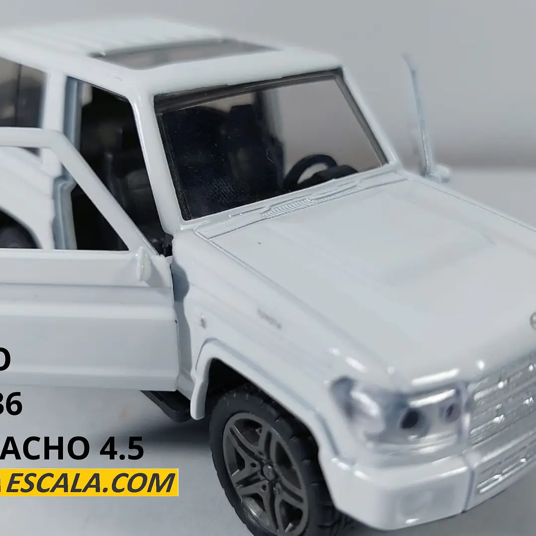 TOYOTA MACHO 4.5  ESCALA 1/36 blanco 8