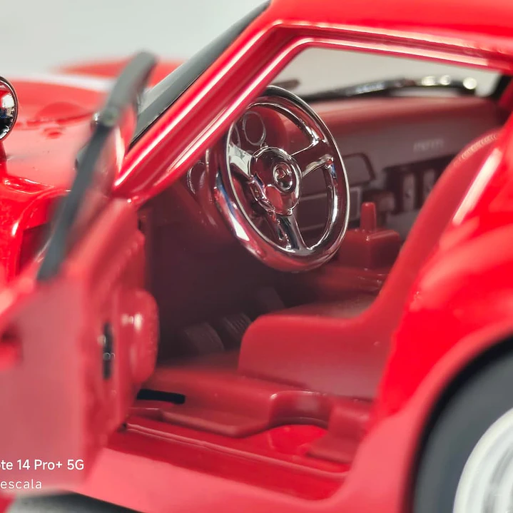 Ferrari 250 GTO, ROJO Escala 1/24, luces y sonidos- 5